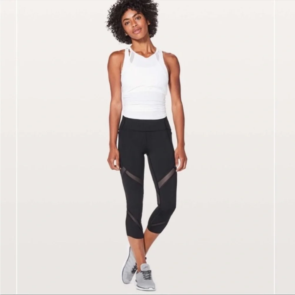 Lululemon on pace crop - Picture 2 of 2